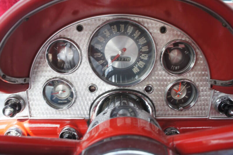 1957 Ford Thunderbird