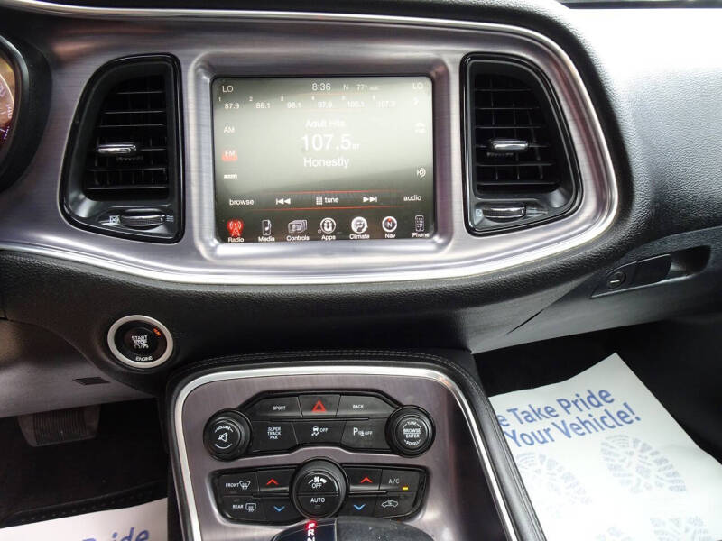 2016 Dodge Challenger SXT