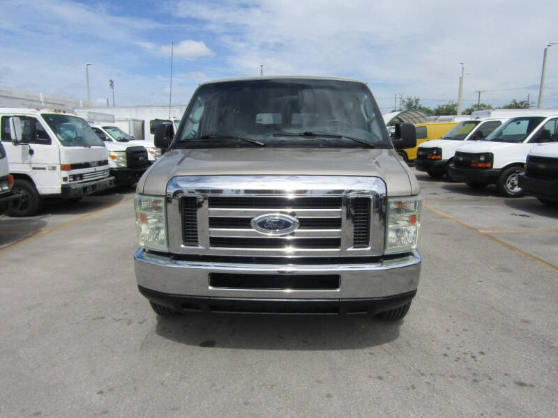 2008 Ford E-Series E-350 SD XLT