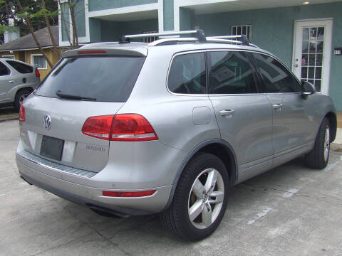 2011 Volkswagen Touareg Hybrid