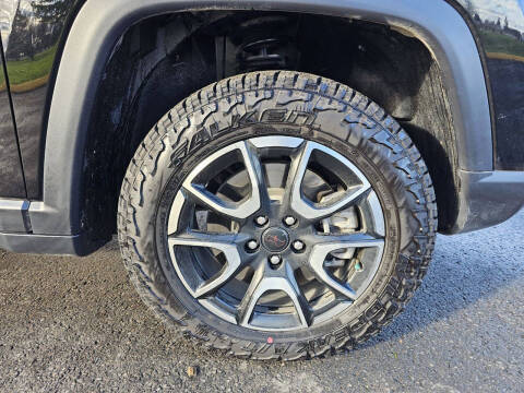 2025 Jeep Compass Trailhawk