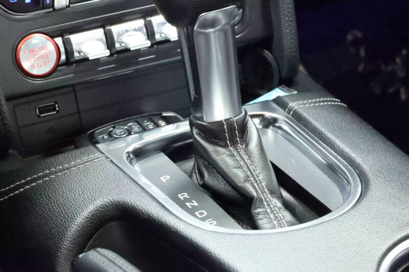 2022 Ford Mustang Mach 1