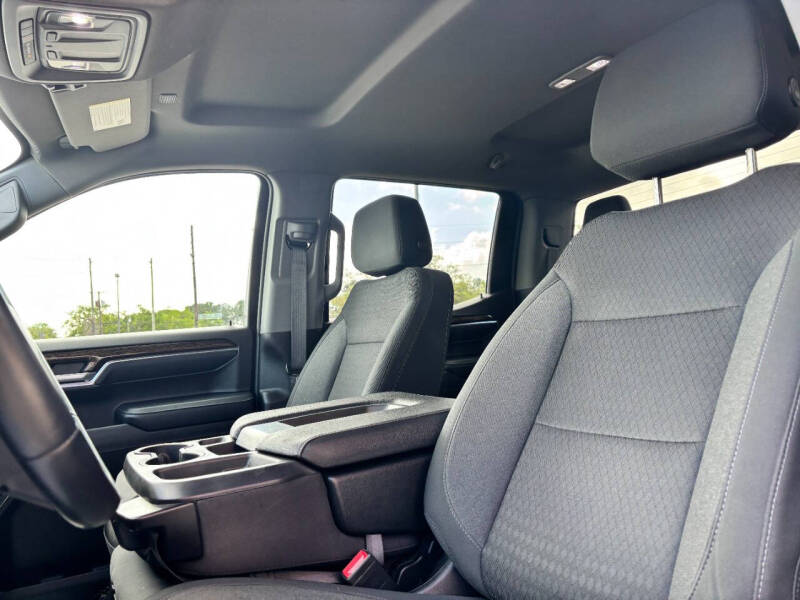 2023 GMC Sierra 1500 SLE