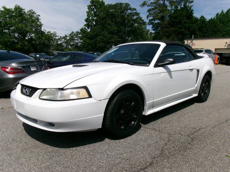 2000 Ford Mustang