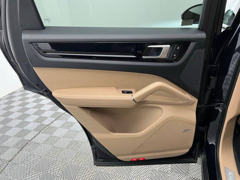 2022 Porsche Cayenne