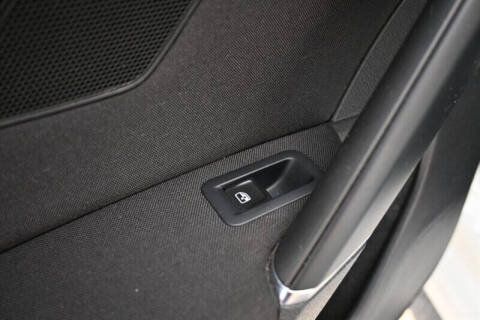 2016 Volkswagen e-Golf SE