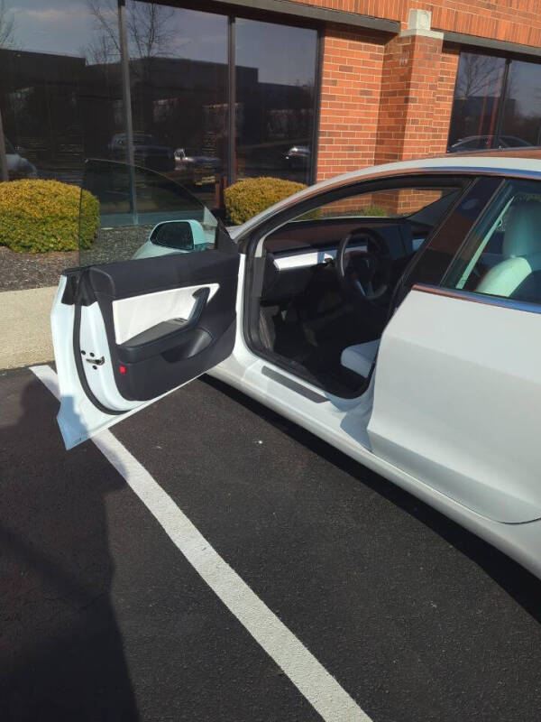 2019 Tesla Model 3 Standard Range