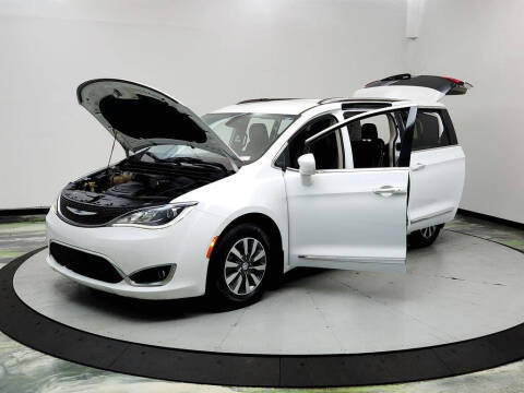 2020 Chrysler Pacifica Touring L Plus