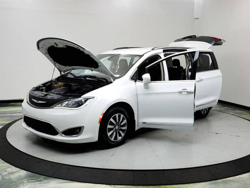 2020 Chrysler Pacifica Touring L Plus