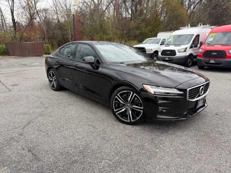 2019 Volvo S60 T6 R-Design