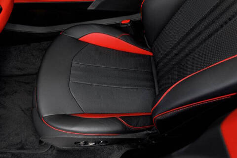 2025 Aston Martin DBX 707