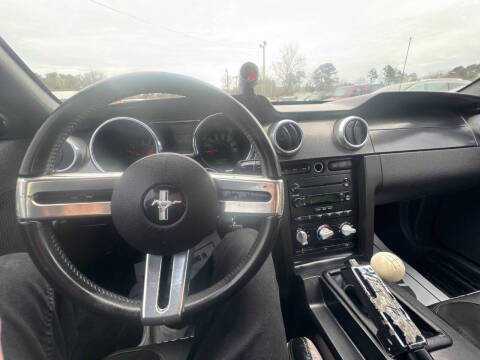 2006 Ford Mustang GT Deluxe