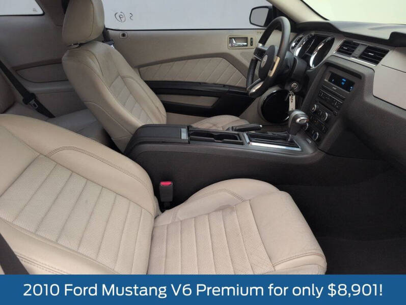 2010 Ford Mustang V6 Premium