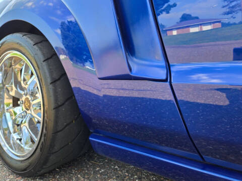 2005 Ford Mustang GT Deluxe