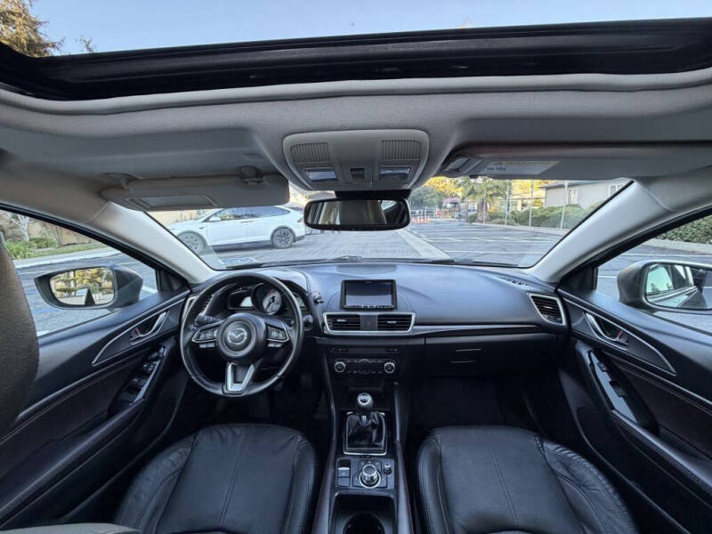 2018 Mazda MAZDA3 Grand Touring