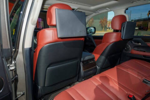 2021 Lexus LX 570 Three-Row