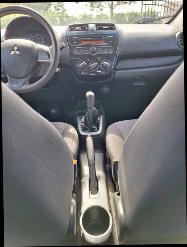 2017 Mitsubishi Mirage ES