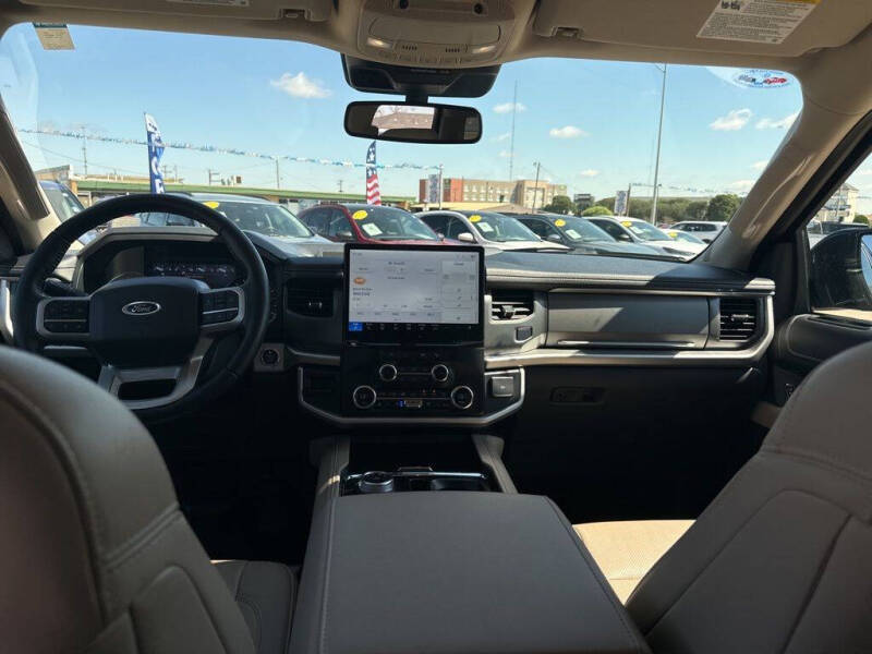 2024 Ford Expedition XLT