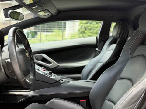 2013 Lamborghini Aventador LP 700-4