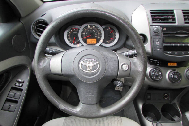 2010 Toyota RAV4 Base photo 6