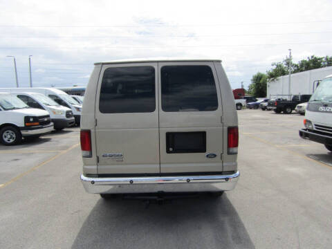 2008 Ford E-Series E-350 SD XLT