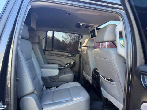 2017 Chevrolet Suburban LT