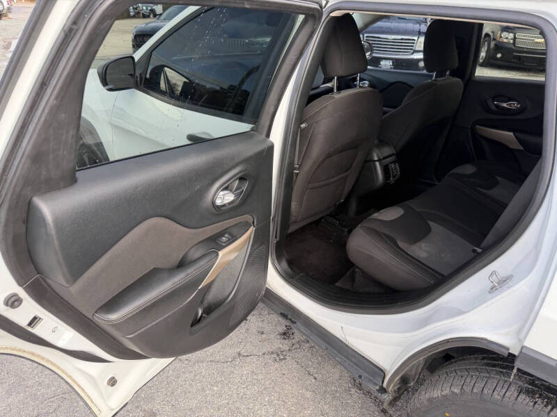 2017 Jeep Cherokee Sport Altitude