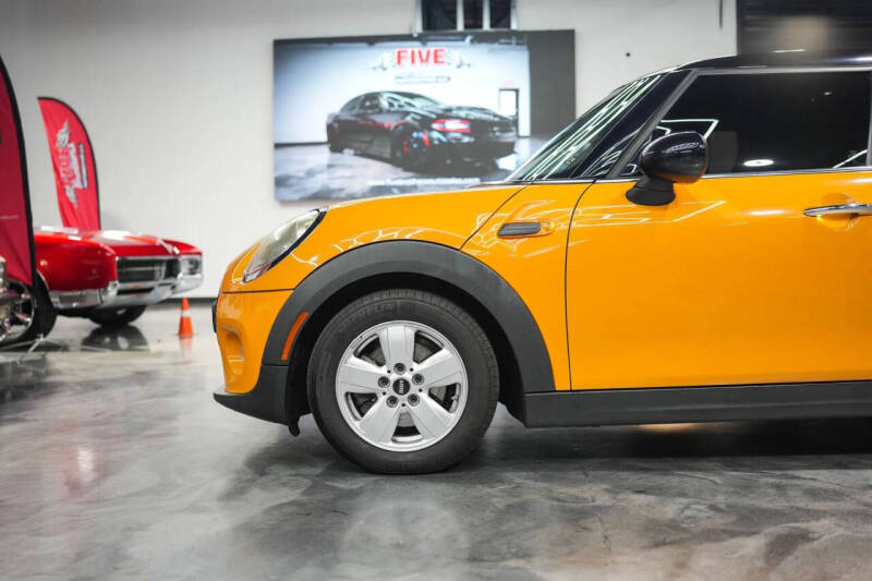 2016 MINI Hardtop 4 Door Cooper