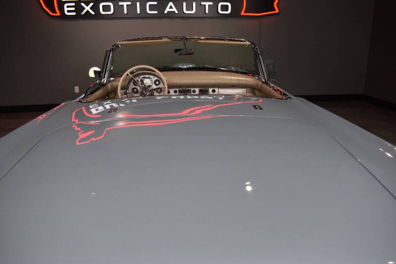 1957 Ford Thunderbird