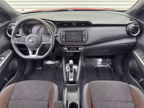 2020 Nissan Kicks SR
