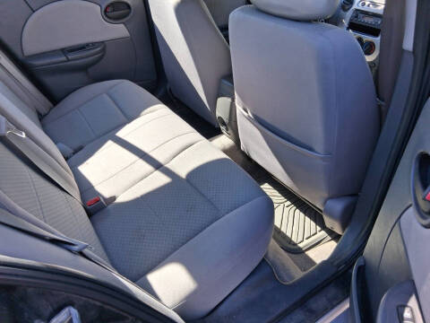 2005 Saturn Ion 2
