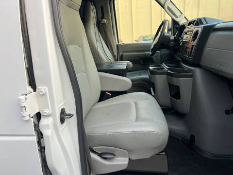 2011 Ford E-Series E-250