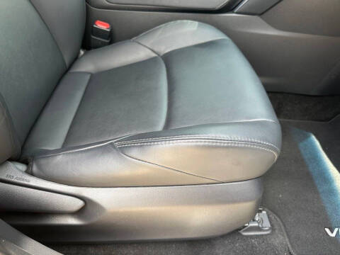 2022 Toyota Venza XLE