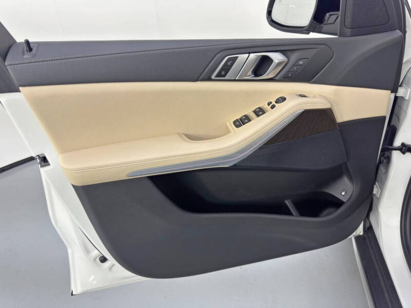 2022 BMW X5 xDrive45e