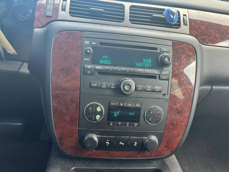 2013 Chevrolet Suburban LT