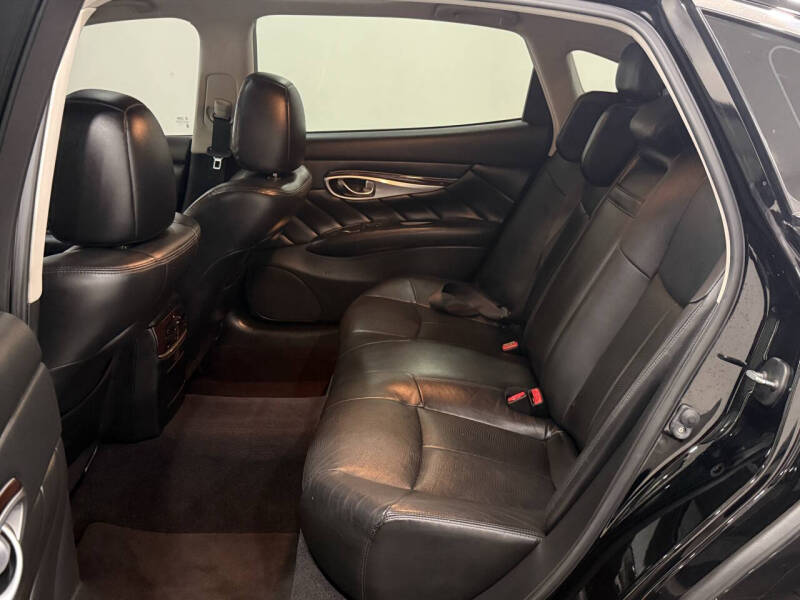 2015 Infiniti Q70L 3.7