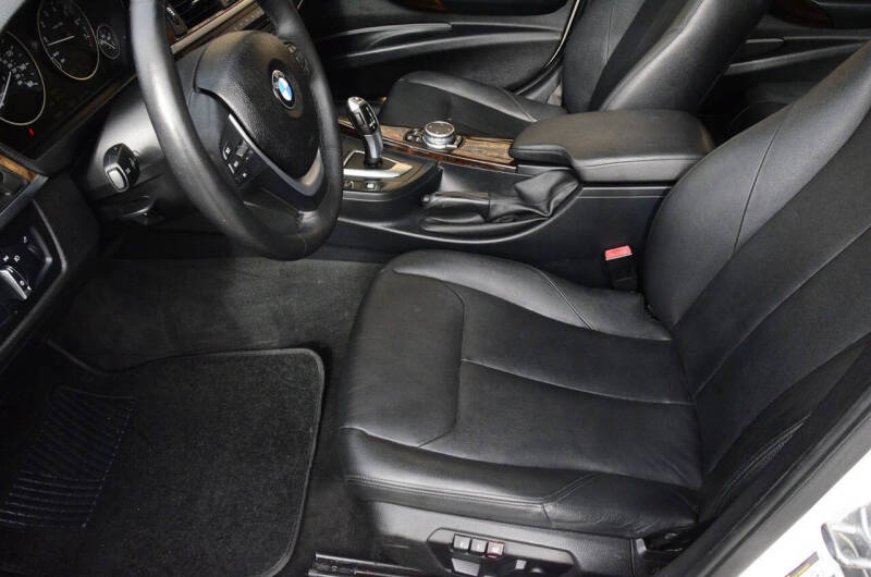2015 BMW 3 Series 328i xDrive