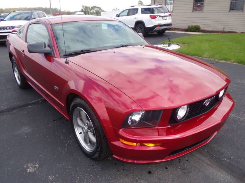 2005 Ford Mustang GT Deluxe