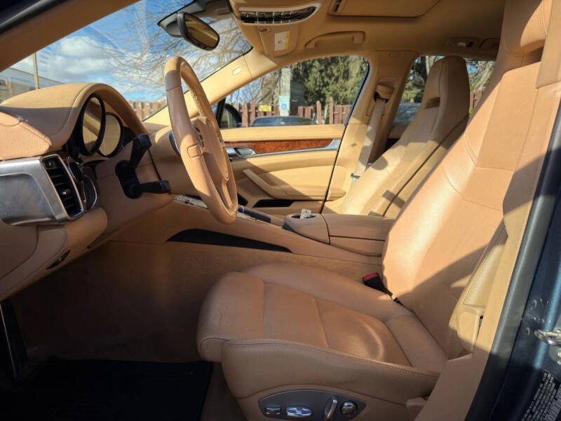 2011 Porsche Panamera