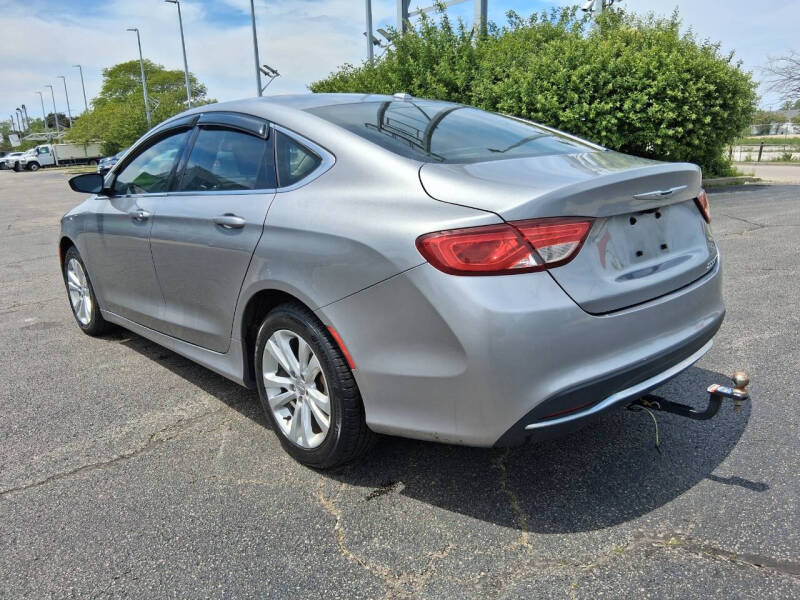 2016 Chrysler 200 Limited