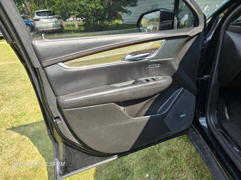 2017 Cadillac XT5 Platinum