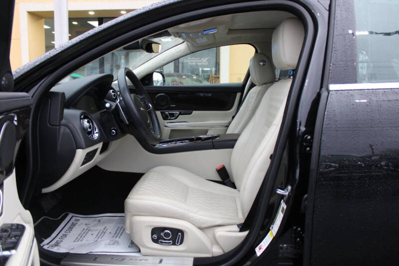 2019 Jaguar XJL Portfolio