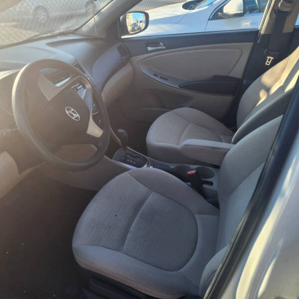 2016 Hyundai Accent SE