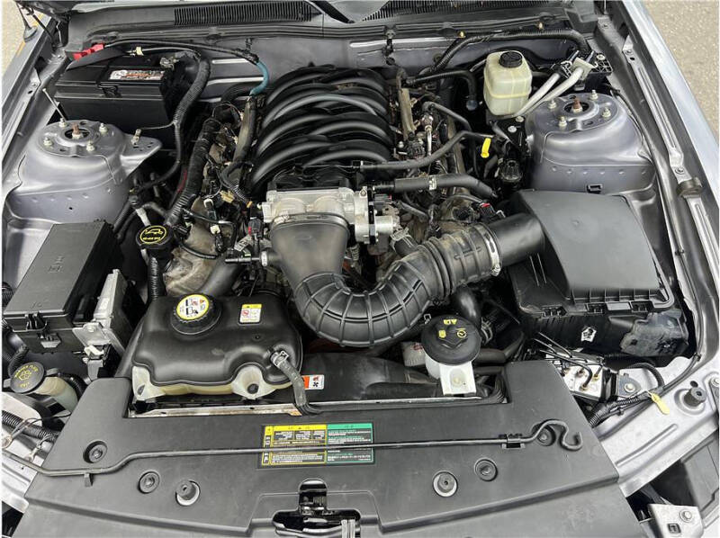 2006 Ford Mustang GT Deluxe