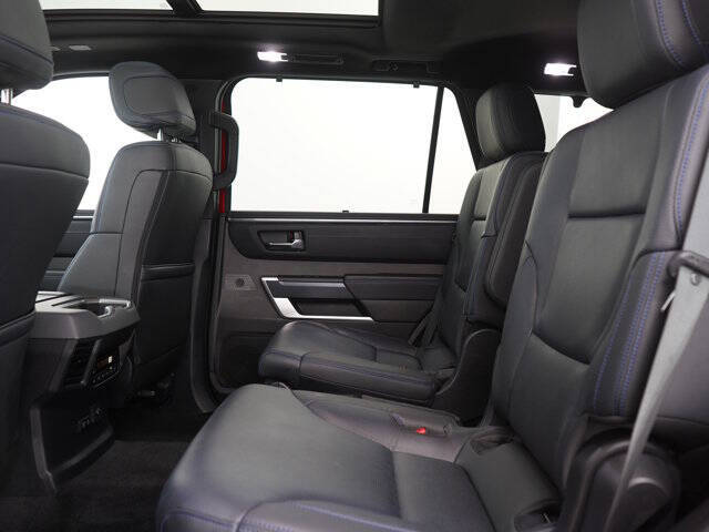 2025 Toyota Sequoia Platinum