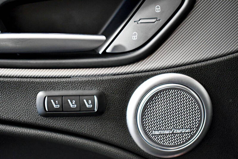 2019 Alfa Romeo Stelvio Ti Sport