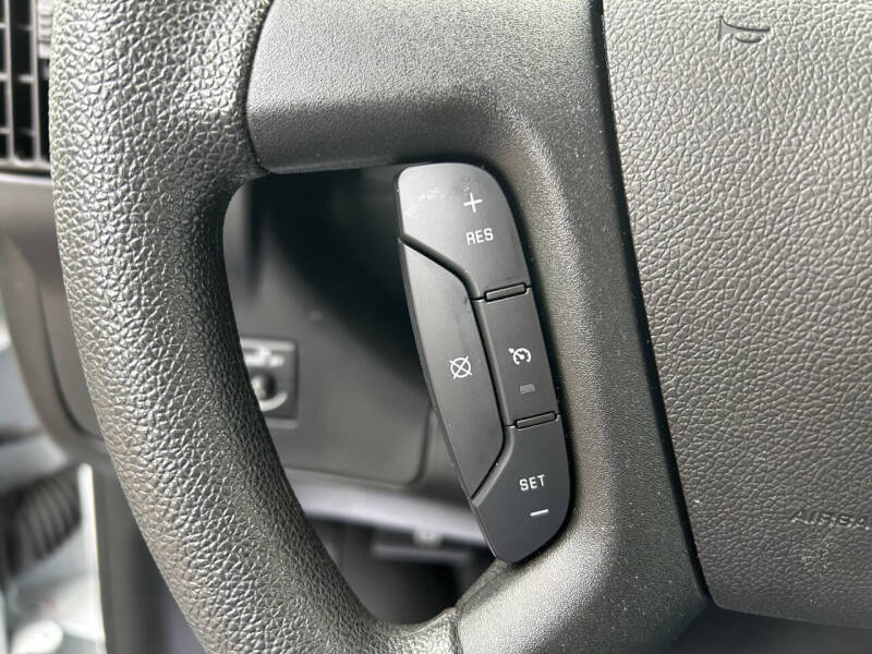 2024 GMC Savana 2500