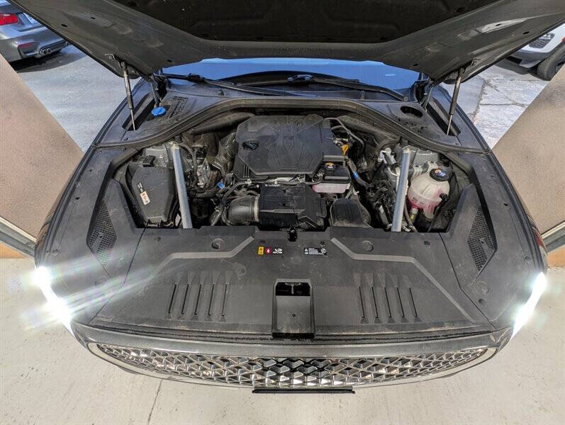 2025 Genesis GV70 2.5T Standard