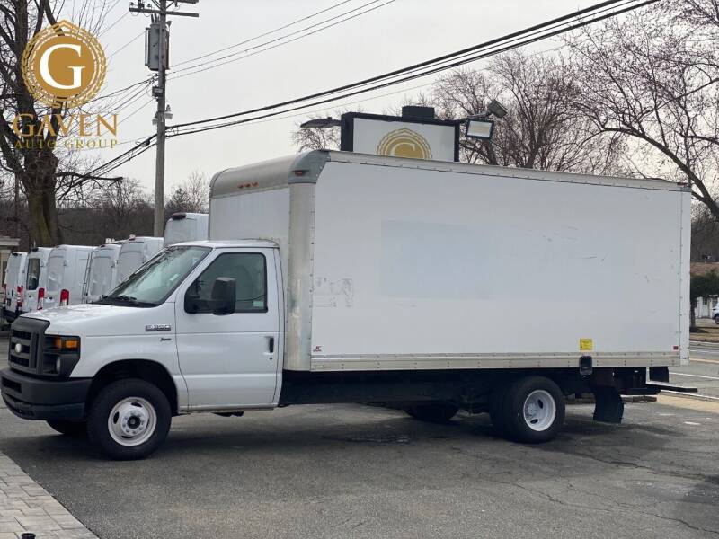 2015 Ford E-Series for sale at Gaven Commercial Truck Center in Kenvil NJ