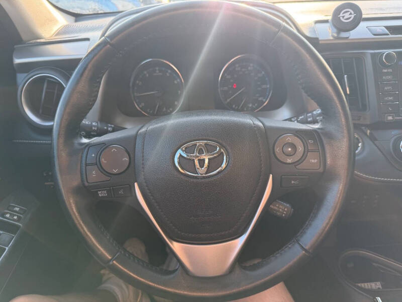2017 Toyota RAV4 Platinum